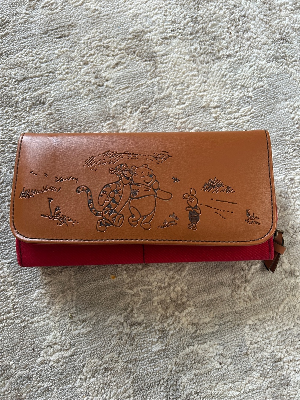 NWOT Disney Winnie the Pooh Tigger Piglet Faux Leather Red Twill Wallet Bi Fold